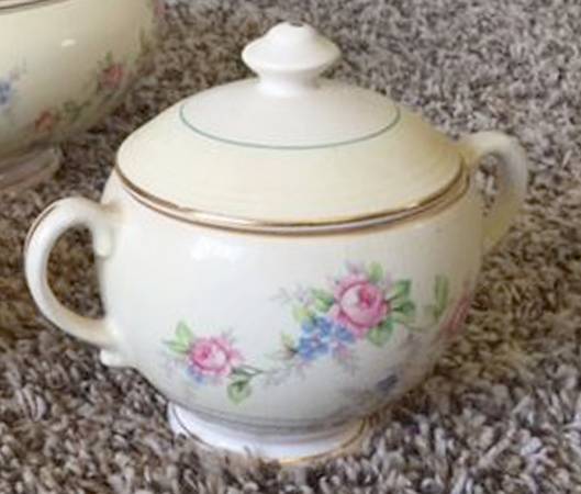 Marlboro Sugar Bowl & Lid