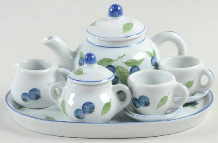 Blueberries 10 Piece Toy Tea Set