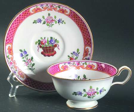 R6751 Footed Cup & Saucer Set