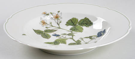 Waldbeere Ivory Large Rim Soup Bowl