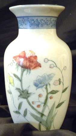 Fleurs de Chantilly Bud Vase