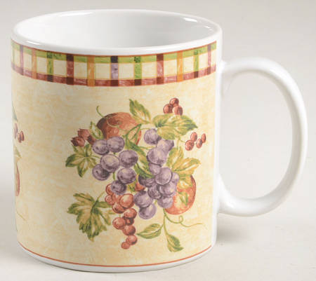 Victoria (Earthenware) Mug