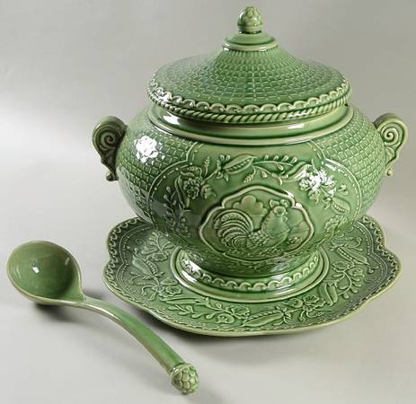 Le Jardin Tureen & Lid w/Ladle & Underplate