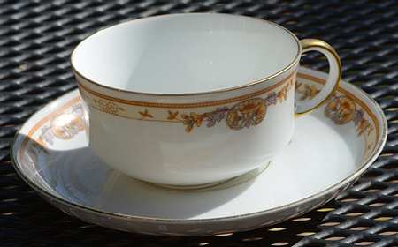 Scr0833 Flat Cup & Saucer Set