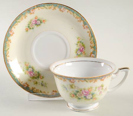 SAK26 Footed Cup & Saucer Set