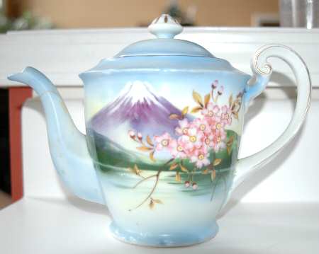 SFU27 Teapot & Lid