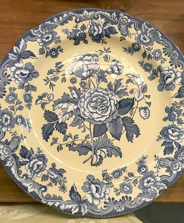 Blue Room Garden Collection (Mixed Colors) Dinner Plate