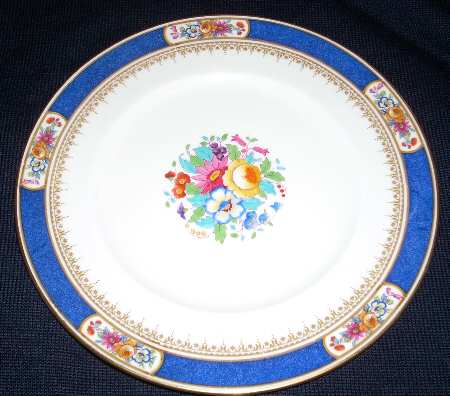 Y6770 Luncheon Plate