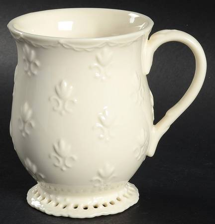 Cream Lace Mug