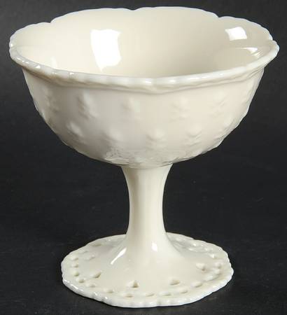 Cream Lace Round Compote (Height X Width)