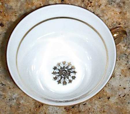 SBV7 Footed Cup