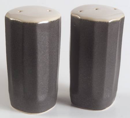 Contrast Charcoal Salt & Pepper Set