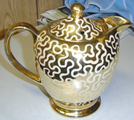 1607 Coffee Pot & Lid