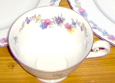 23078 Footed Cup