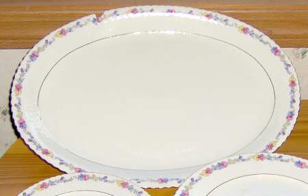 23078 15" Oval Serving Platter