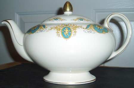 PP3618 Teapot & Lid