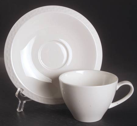 Sculpture Flat Cup & Saucer Set