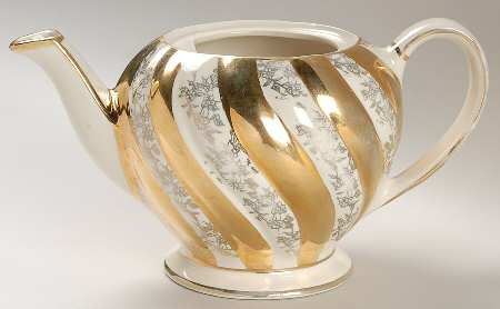 1539 Teapot No Lid
