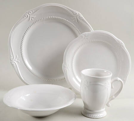 Gallery Collection White 4 Piece Place Setting