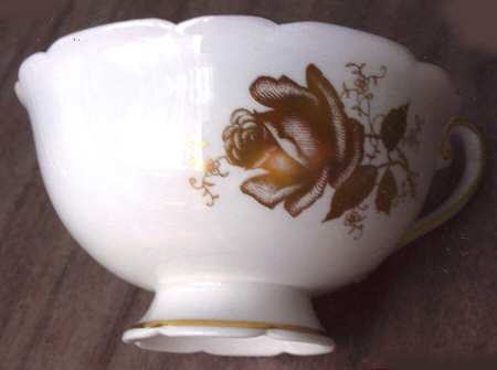 Gold Rose Lilac Footed Cup