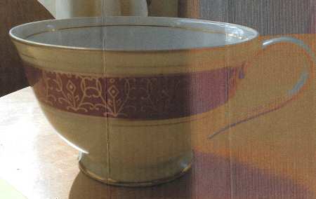 SAN109 Footed Cup