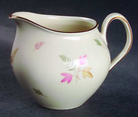 SCG79 Creamer