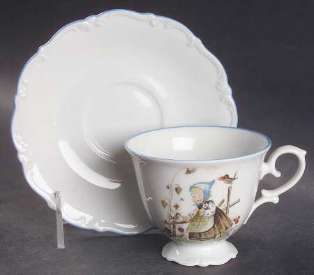 SCP9 Footed Cup & Saucer Set