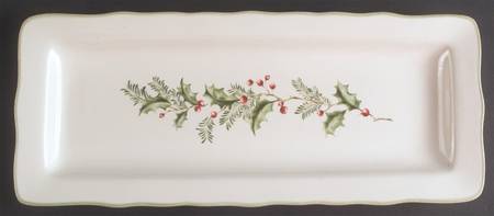 Holly Berry 16'' Rectangular Tray