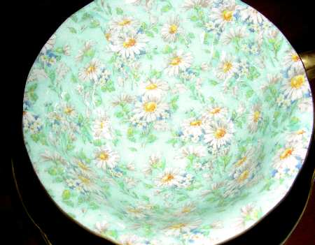 Marguerite (Oleander) Footed Cup