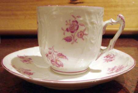 2225 Footed Cup & Saucer Set