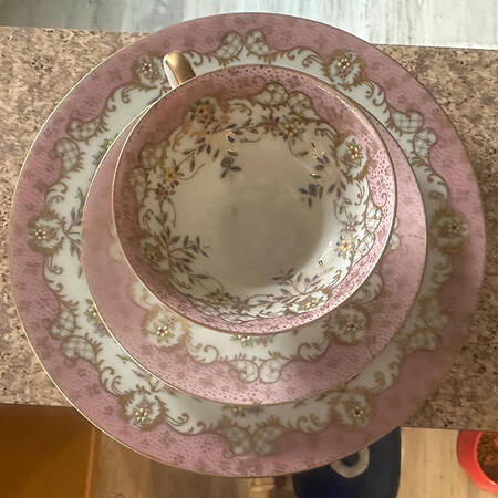 K-100 Footed Cup & Saucer Set
