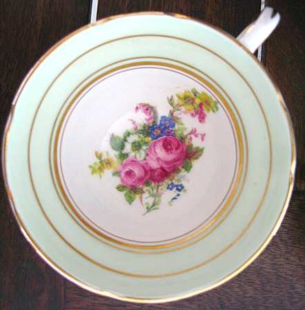 283-11 Footed Cup