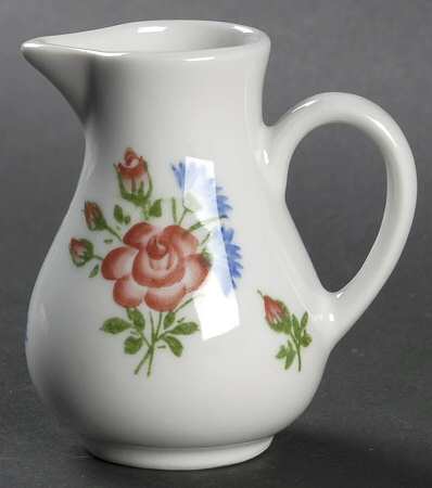 Colonial Child's Creamer