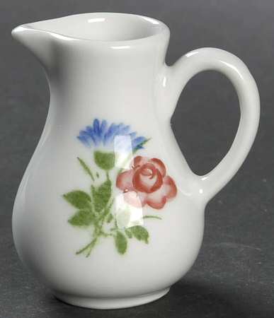 Colonial Toy Creamer