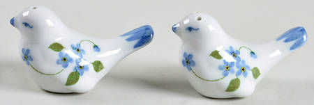 Sweet Tea Figural Salt and Pepper