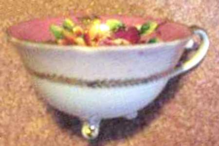 SAJ21 Footed Cup