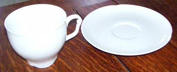 SLT382 Footed Cup & Saucer Set
