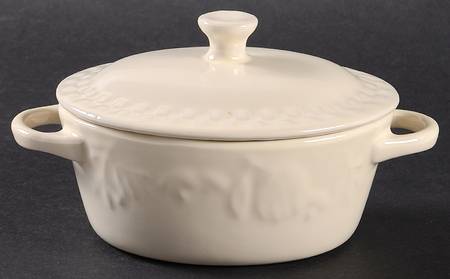 Home Grown (White) Individual Casserole & Lid