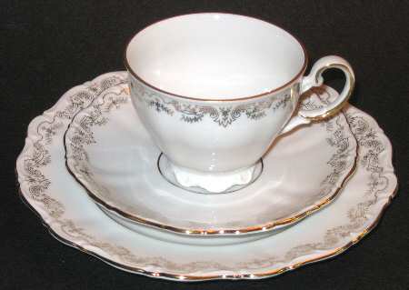 SLT385 Footed Cup & Saucer Set