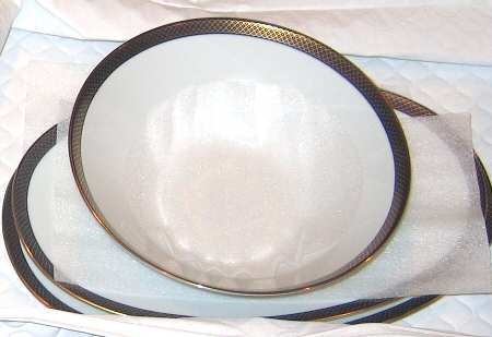 SCG88 10" Round Vegetable Bowl
