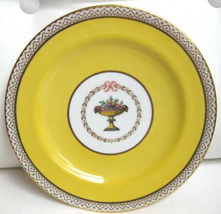 R5987 by Spode