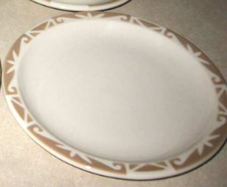 SY960 Luncheon Plate