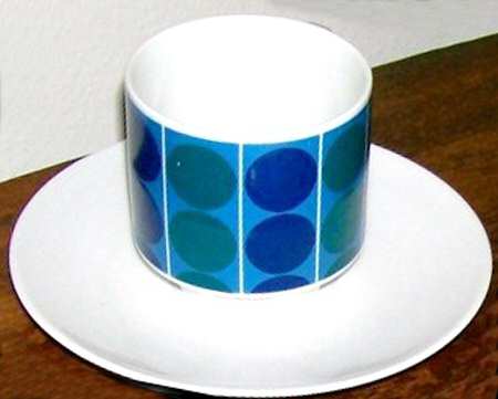SCH602 Footed Cup & Saucer Set
