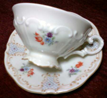 SCH608 Footed Cup & Saucer Set