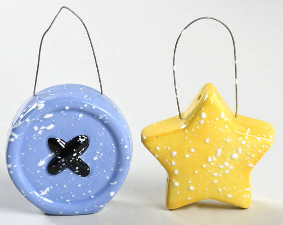 Button Up Figural Salt and Pepper