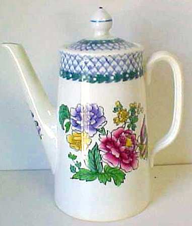 R6104 by Spode