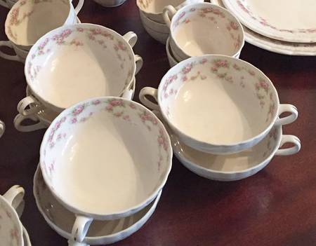 Rambler Rose Flat Cream Soup Bowl & Saucer Set