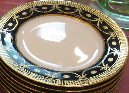 R5826 by Spode