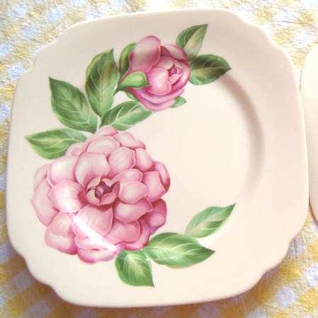 Floral Accent Plates (Virginia, No Trim) by Syracuse