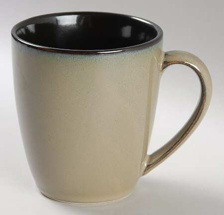 Focus Black Mug